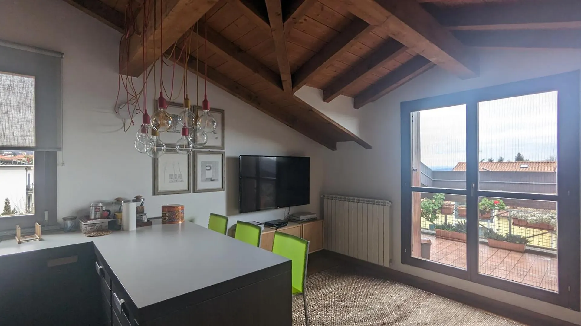 B&B Audrey Varese 0*,