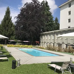 4* Hotel Bis