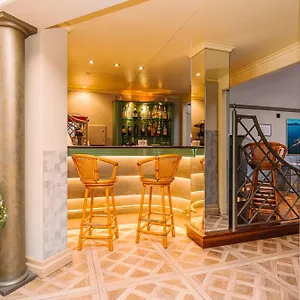 4* Hotel Crystal